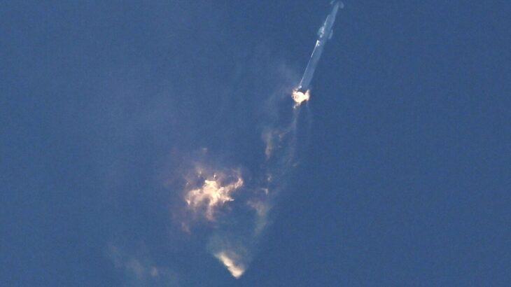 試験飛行中のスペースX「スターシップ」、打ち上げ後に想定外の爆発