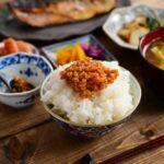 【日本の食糧危機】謎のコオロギ推し？消える野菜と卵…代替え：「コオロギとイモ」