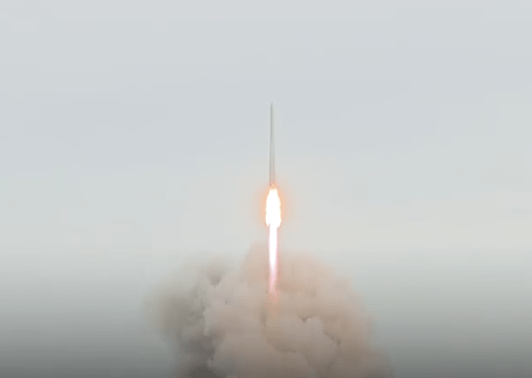 【朗報】韓国産ロケットの打ち上げ、ガチで成功してしまうｗｗｗｗｗｗ