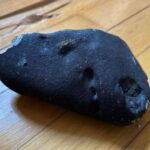 屋根を突き破った隕石、46億年前に作られたことが判明