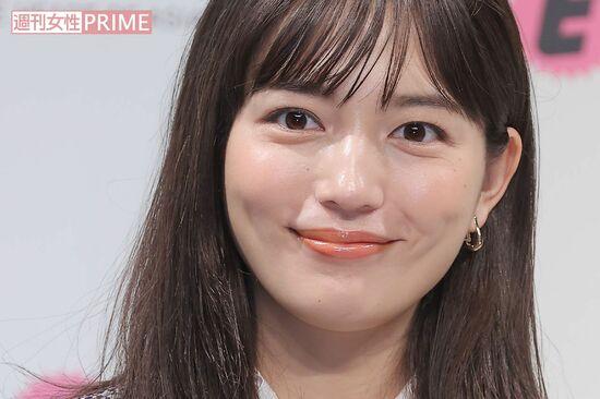 【川口春奈】巨額の収入⁉稼ぎが半端ない疑惑…推定6億円以上！内訳を徹底解説