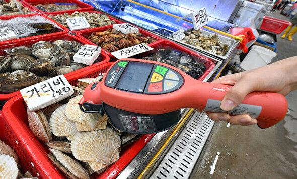 【韓国】お涙頂戴→賠償金頂戴⁉汚染水問題…「刺身を食べるのは今日が最後」