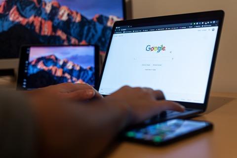 GoogleとかAppleみたいなIT大企業が人類の個人情報握ってるの怖すぎだろ…