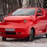 ロシア初の国産EV｢Avtotor Amber｣､見た目が酷すぎて｢世界で最も醜い車｣｢初期のクレヨンしんちゃん｣と言われてしまう