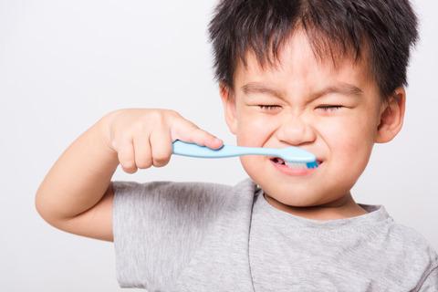 小6から15年間歯を磨いてないけど質問ある？