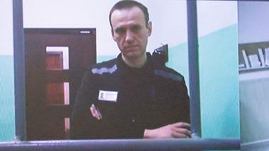 ロシアの反体制派指導者ナワリヌイ氏が死亡 プーチン政権を批判して刑務所に収監中