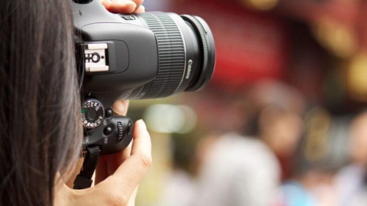 『付き添いカメラマン』中国で需要急増、SNSが影響か
