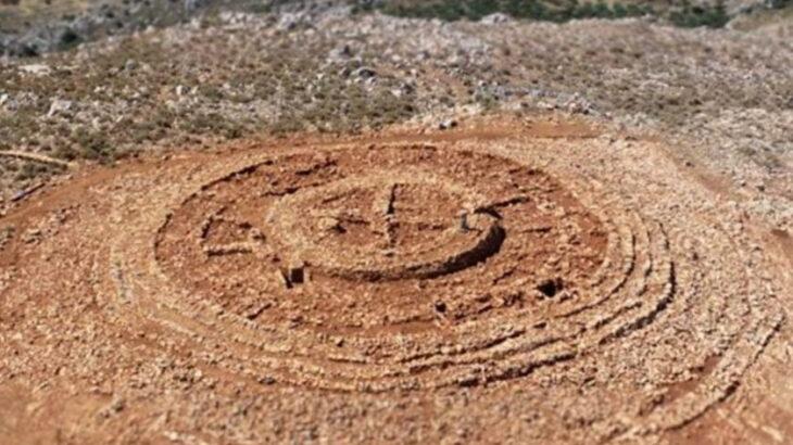 ギリシャで4000年前の巨大円形遺跡見つかる