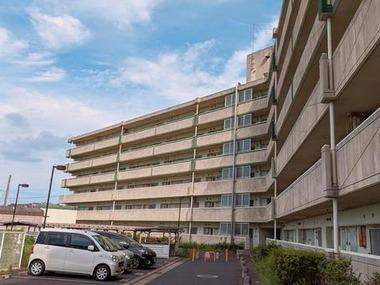 賃貸で1階は止めとけおじさん「賃貸の1階に住むのは止めとけ」過去ワイ「1階でも余裕やろw」