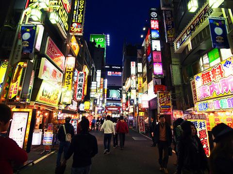 夜の店を経営してるけど質問ある？