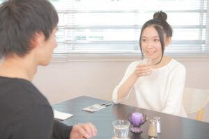 23歳女だけど年上の既婚者に食事に誘われてるんだけど