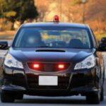 覆面パトカー「一般人のふりして車が違反するのを狙って待ちます」←こいつ