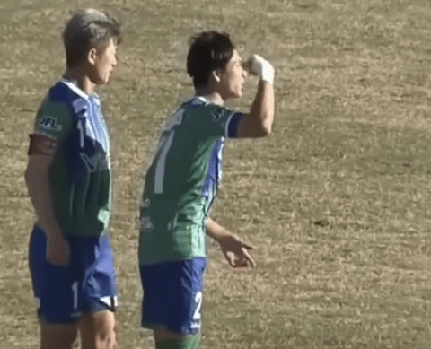 【動画】三浦知良(57歳)、若手からフリーキックを強奪