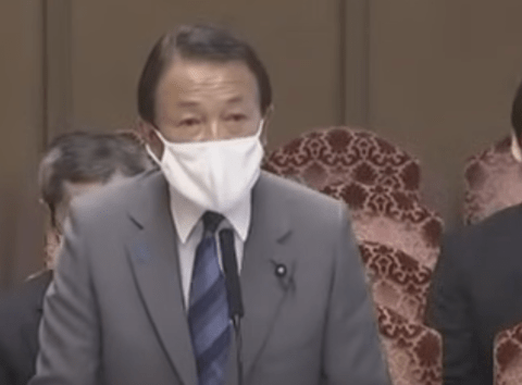 【悲報】麻生太郎、肺炎で緊急入院