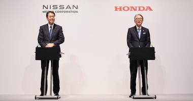 シャープの親会社･鴻海精密工業､日産を買収しようとしていた模様