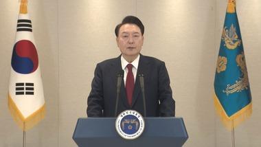 韓国､内乱首謀容疑でユン大統領を逮捕 現職大統領の逮捕は初