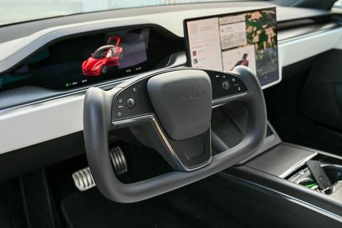 日本人「EVはゴミ！！EV化を許すな！トヨタを守れ！！」投資家「Teslaに投資しまーすw」←これ