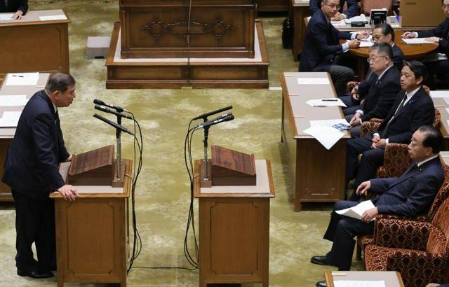 石破首相、コメ価格を「必ず下げる。3千円台に」