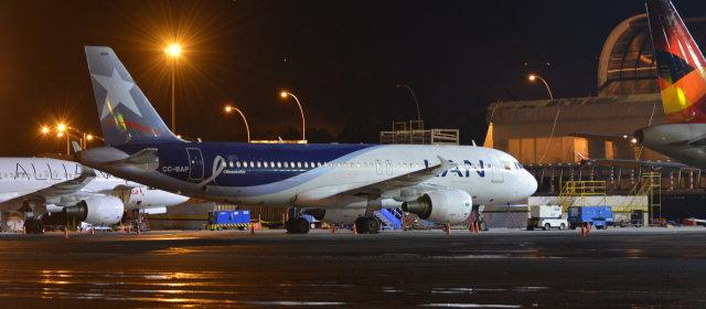増える機内食のゴミ、その量は一人あたり…