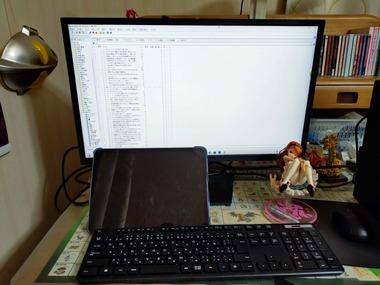 【画像】僕のPCデスク周り完璧すぎる