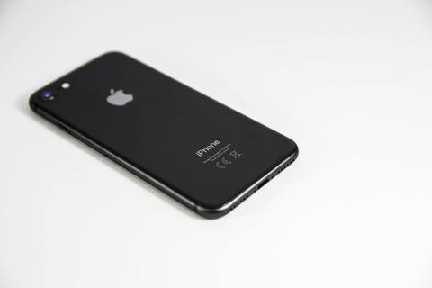 何故日本の会社は社用スマホをiPhoneにするの？