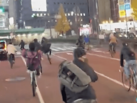 【動画】令和の暴走族、貧しすぎて自転車になってしまう…