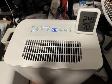 除湿機買って凄い勢いで水溜まるのに全然湿度下がらん