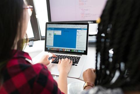【悲報】アメリカのAI学校、日本の5倍効率的なので通常授業は午前中の2時間でおしまい。こりゃ勝てないわ