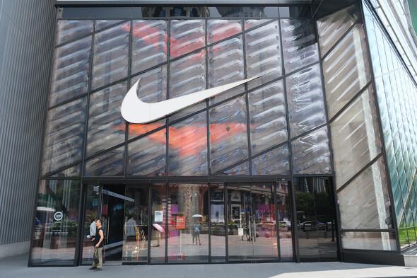 【米国株】世界のNIKE、大苦戦の予感…