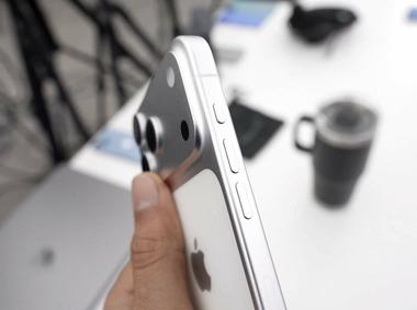｢iPhone 17 Pro｣のデザインこれやけど買う？どうする？