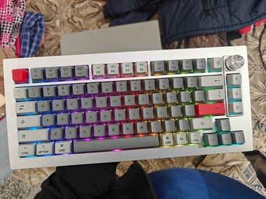 お前らキーボードタッチタイピングできる？