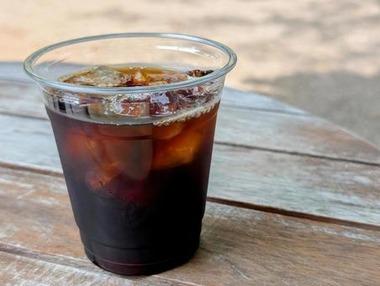 アイスコーヒー飲んでる人おる？作るの二度手間じゃない？