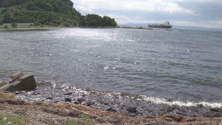 【青森】陸奥湾でアワビ71個を密漁か　友人同士の男3人を逮捕　警察は網やバケツなどを押収