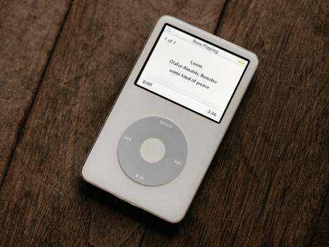 【悲報】ソニー「MDで天下取るぞ！」Apple「iPod」