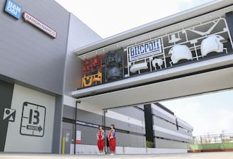 【バンダイ】ガンプラの製造工程「見えるぞ！」　新工場併設のプラモ体験型ミュージアムが静岡市に誕生