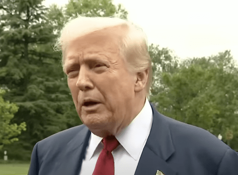 【悲報】トランプ、雇用統計の下方修正に憤慨。統計局長を解雇を指示「政治的な操作だ」