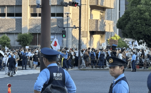 【悲報】石破辞めろデモ、何故か報道されず