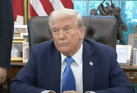 【悲報】トランプ「自身と政権に対するネガティブ報道は違法である」