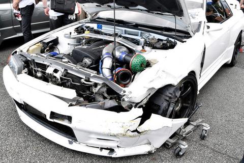 【知識】保険に入っているのに自腹修理のほうがお得ってどういうこと？　自動車保険を使うべきか否かの知っておくべき境界線！