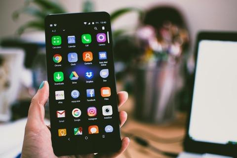 お前ら「Androidの何が悪いんだ!」ワイ「でも彼女がiPhoneじゃなかったら?」お前ら「それは引くわ」
