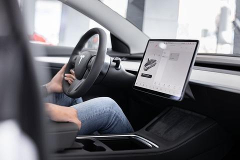 日本でイマイチ自動運転が普及してない理由ってなんだ？