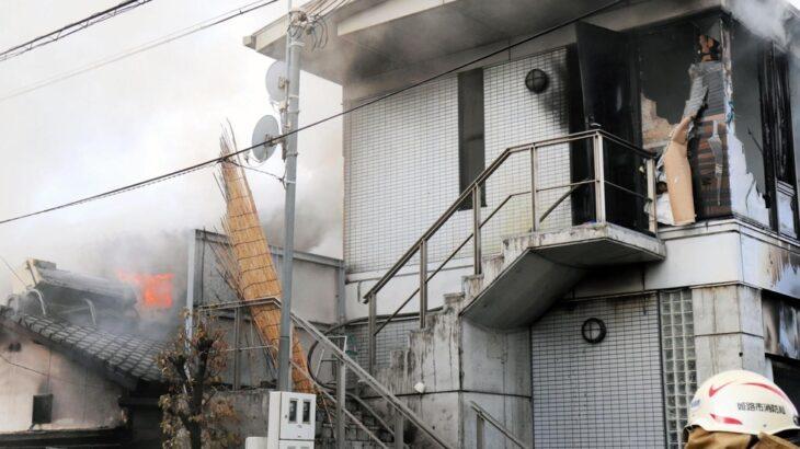【兵庫姫路】オーブントースターでカレーせんべい乾かしていたら火事…事務所と住宅をほぼ全焼