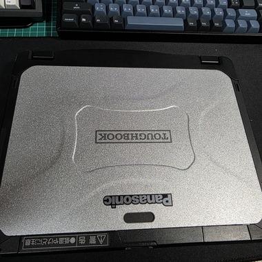 暇つぶしに最強のノートPC「TOUGH BOOK」(中古)買って来た