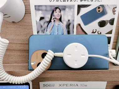 シャープの新型スマホ｢AQUOS Sense10｣の実機触ってきた 何色にする？