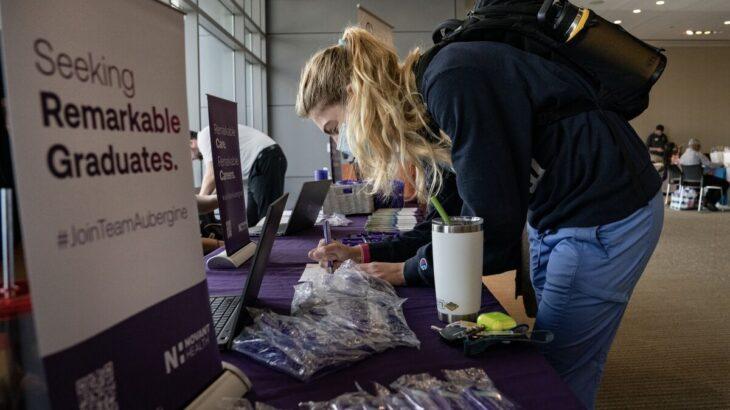 アメリカの大卒の就職率、AIの影響で高卒並になってしまう