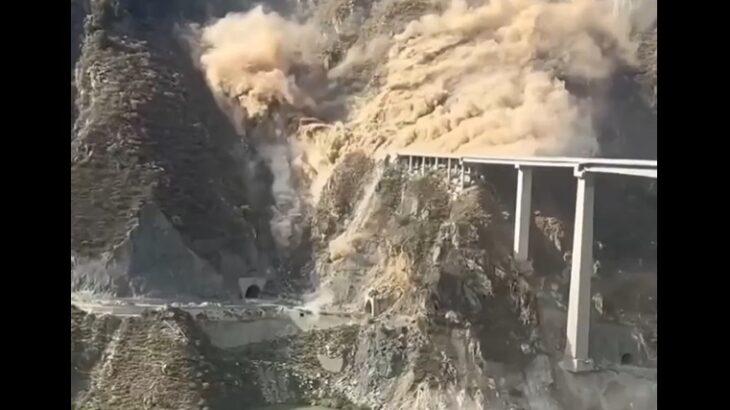 【中国】一瞬にして「巨大な橋が消えた」…「完成直後」の橋が崩落する瞬間を捉えた「衝撃映像」に広がる疑念