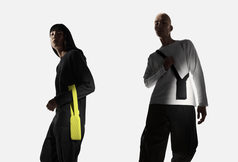 【朗報】Appleが「iPhone Pocket」を発表。ジョブズ愛用のイッセイミヤケとのコラボとか買うしかないだろこれ