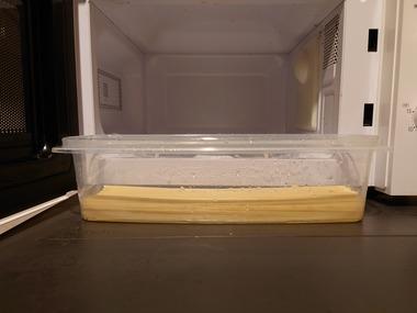 【悲報】ワイ、電子レンジでパスタ作るやつ買ったのにそれがレンジに入らなくて詰む