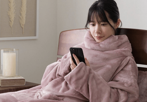 【朗報】「着る毛布」爆売れ