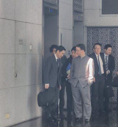 【画像】日本の金井アジア大洋州局長､中国の偉い人にめちゃくちゃ詰められる